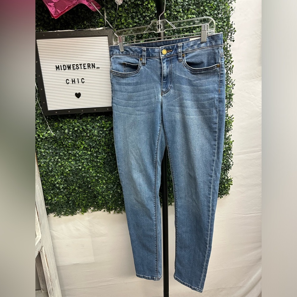✨Two by Vince Camuto skinny jeans